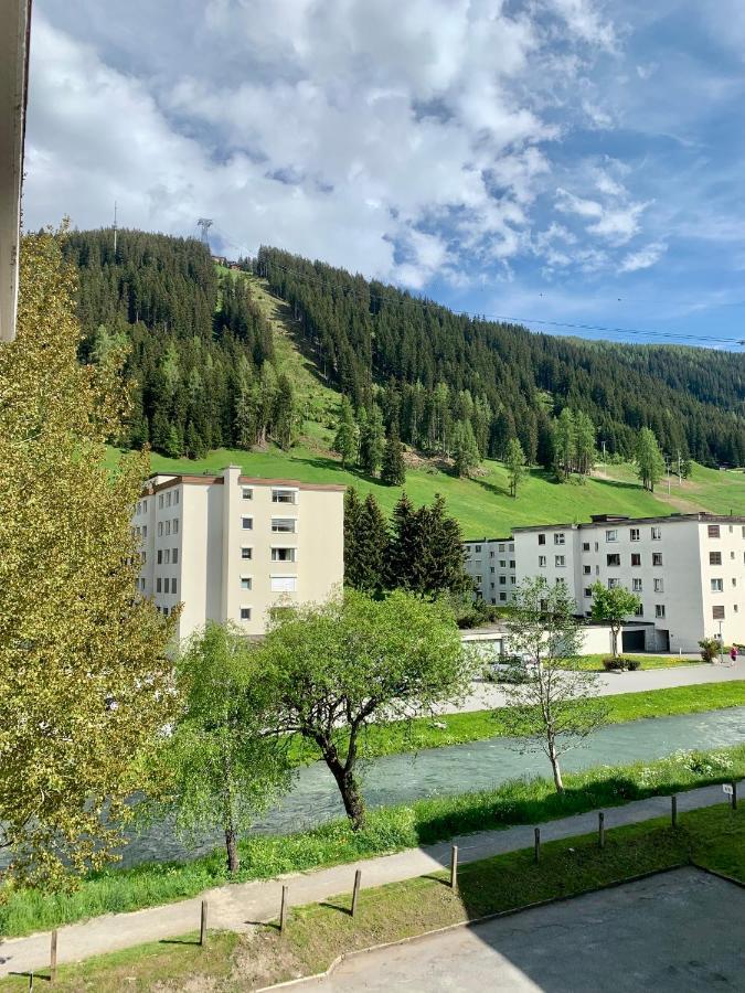 Holiday Apartment Bolgen - Close To Everything! Bolgen, Jakobshorn, Bus Stop, Train Station, Supermarket, Ski School, Ski Rentals, Restaurants And More! Davos Kültér fotó