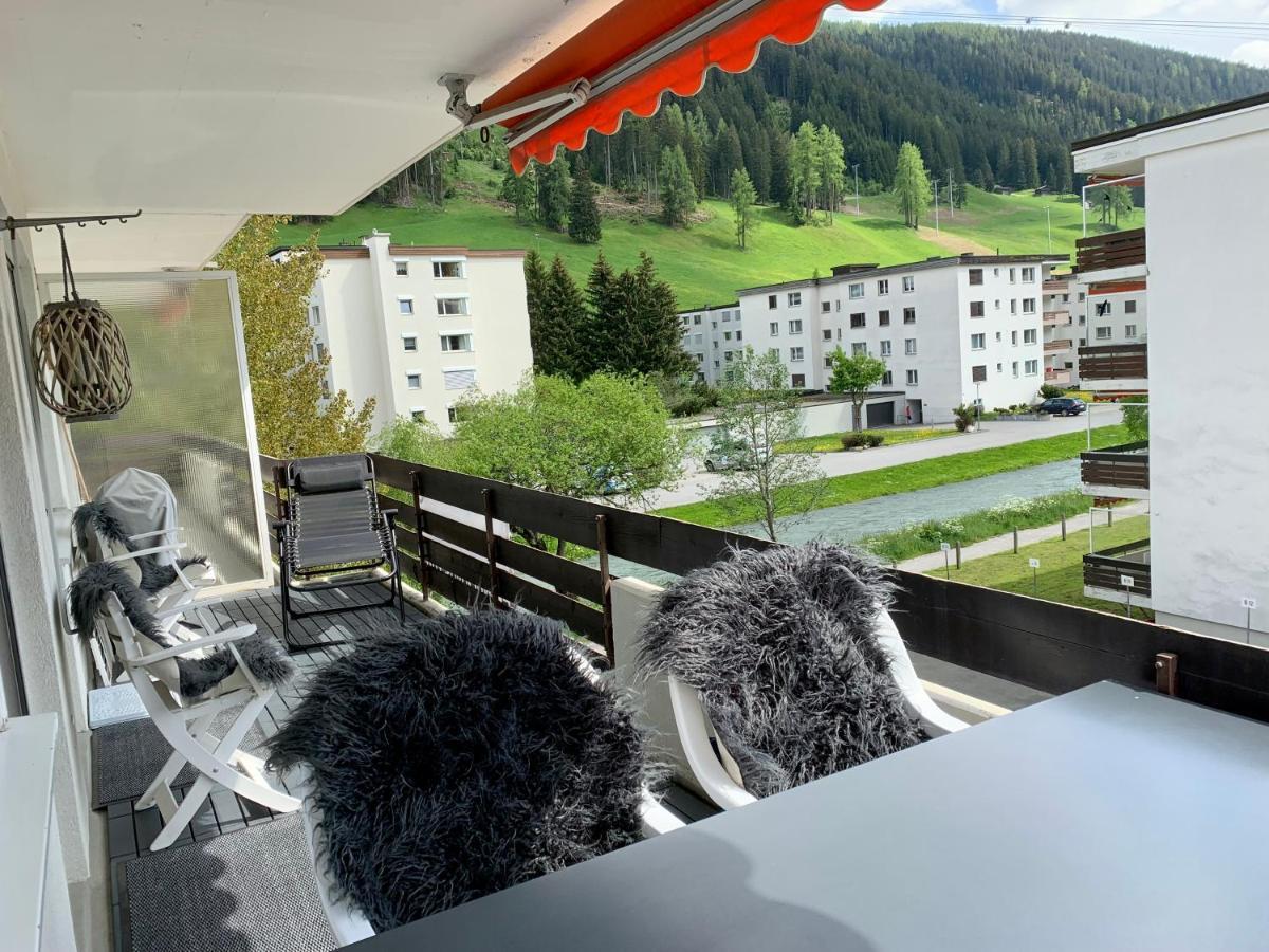 Holiday Apartment Bolgen - Close To Everything! Bolgen, Jakobshorn, Bus Stop, Train Station, Supermarket, Ski School, Ski Rentals, Restaurants And More! Davos Kültér fotó