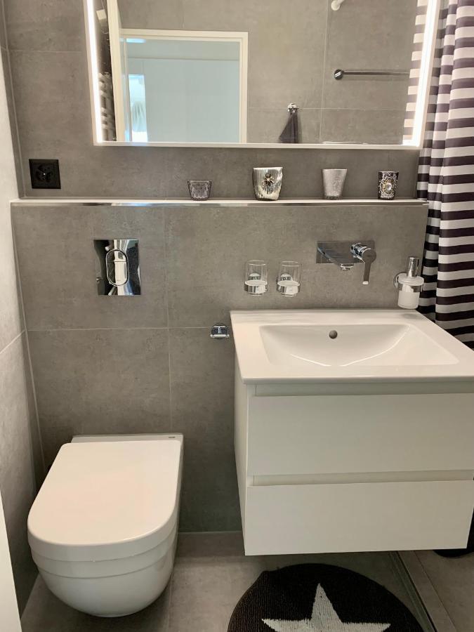 Holiday Apartment Bolgen - Close To Everything! Bolgen, Jakobshorn, Bus Stop, Train Station, Supermarket, Ski School, Ski Rentals, Restaurants And More! Davos Kültér fotó